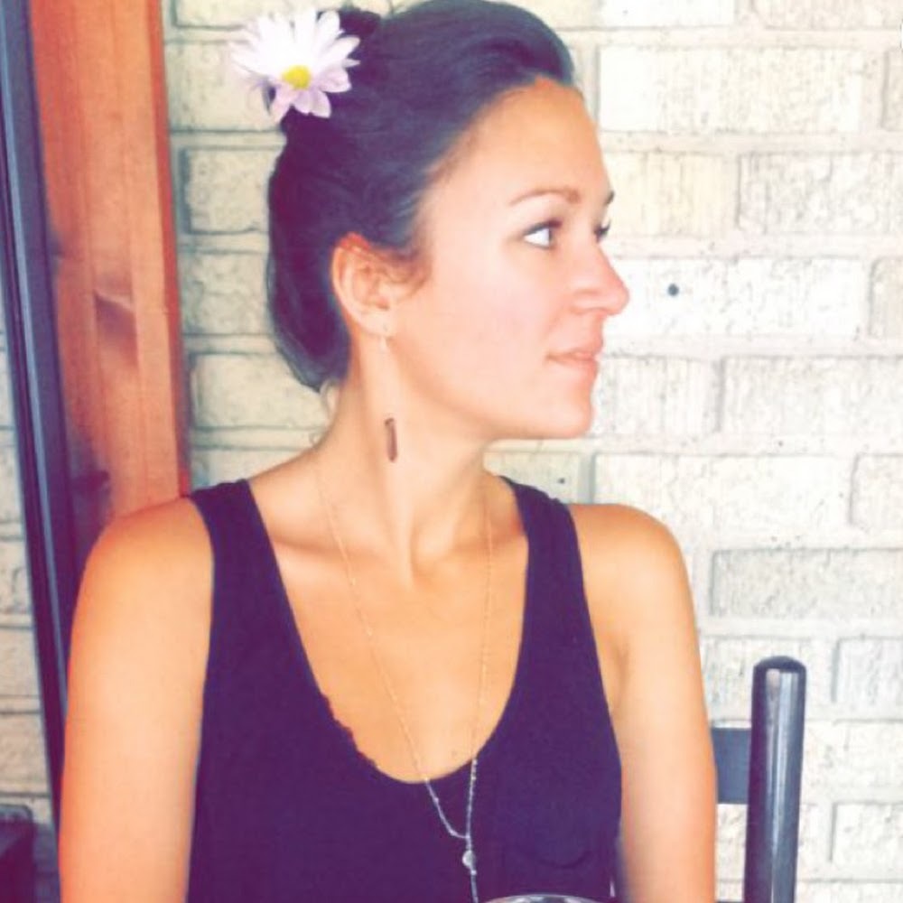 Meet your Posher, Kayla